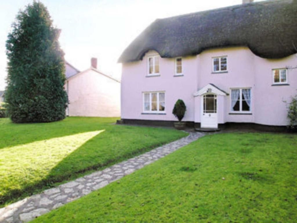 The building where the vacation home is located 