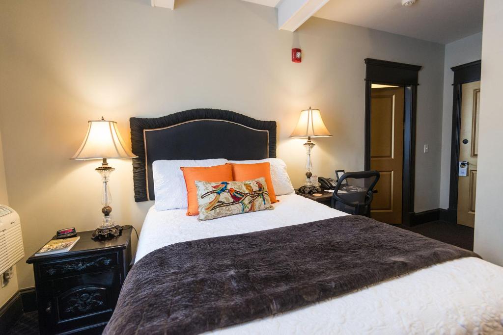 Camas Boutique Hotel - Queen Room