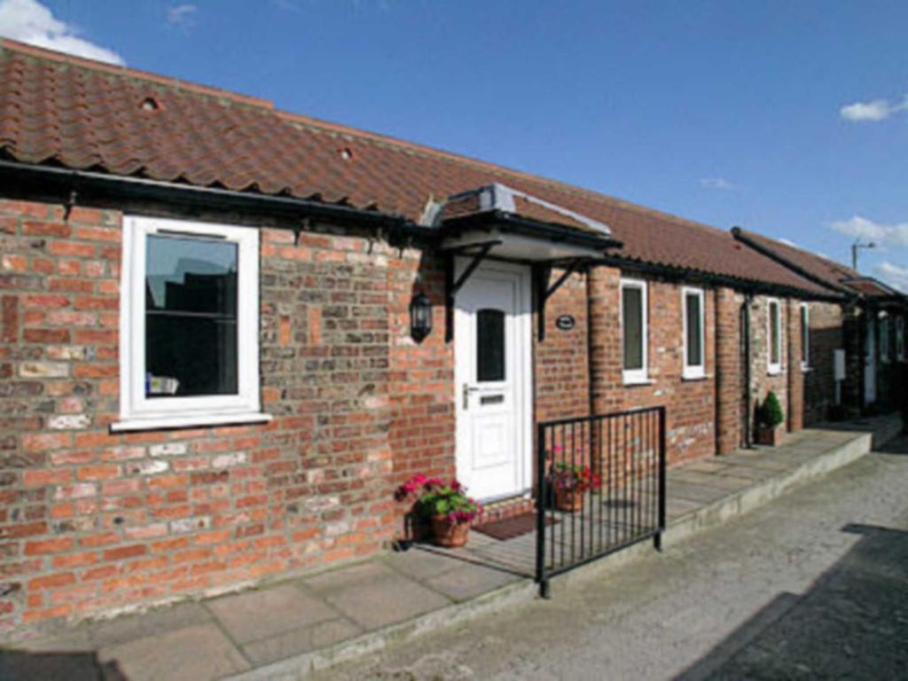 The building where the vacation home is located 