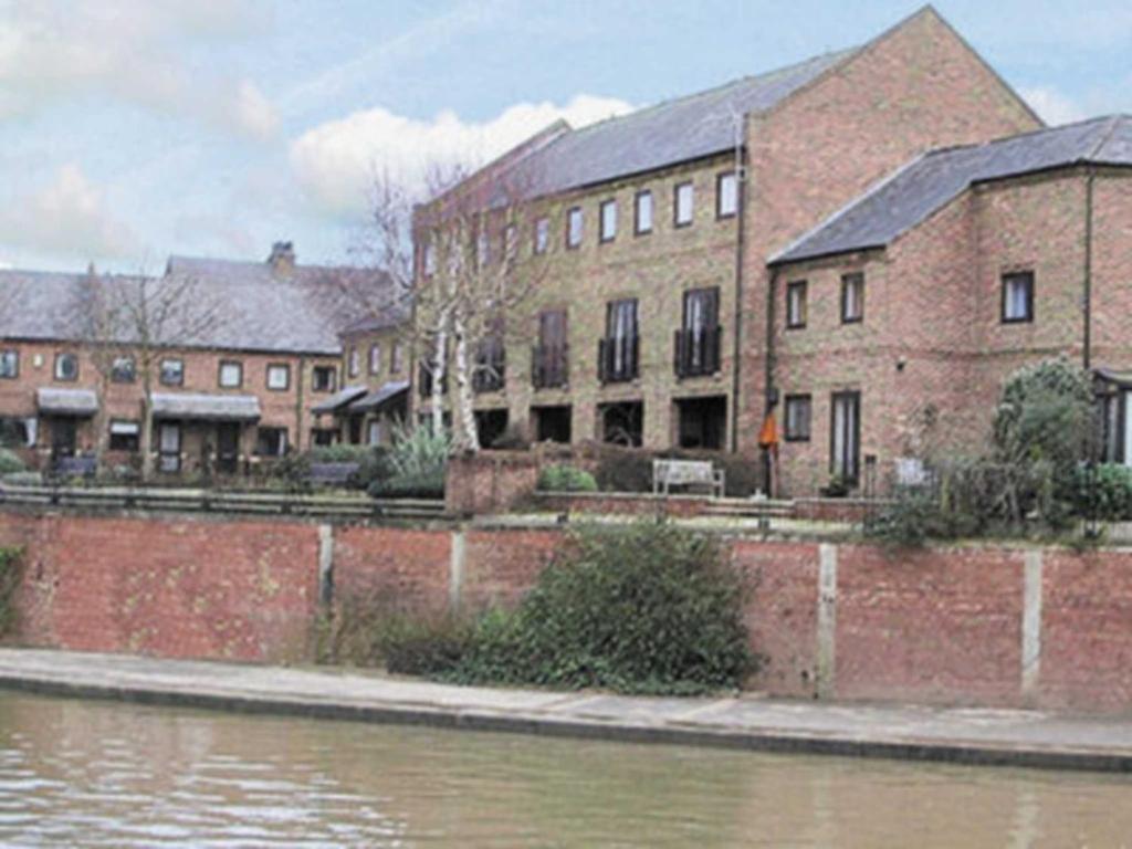 The building where the vacation home is located 