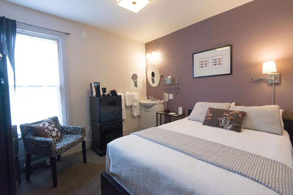 Camas Boutique Hotel - Double Room 22 With Shared Bathroom