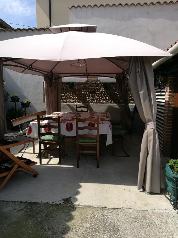 Patio nebo venkovní prostory v ubytování Alberta