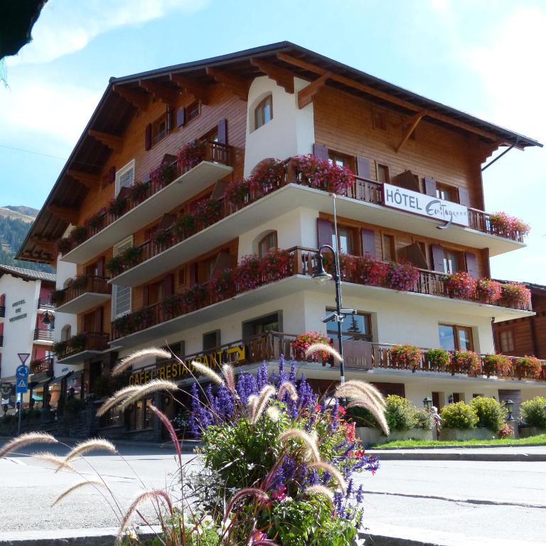Budova, kde se hotel nachází