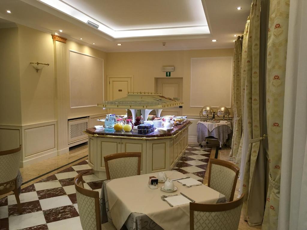 Andreola Central Hotel - Resim 36