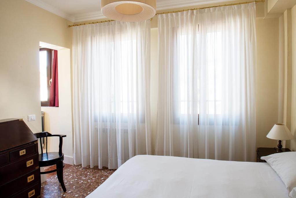 Hotel Agli Alboretti - Resim 28