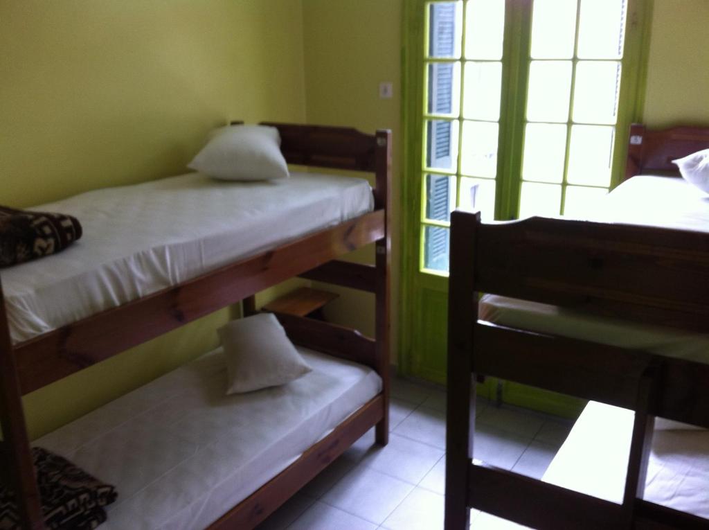Posteľ alebo postele v izbe v ubytovaní Zeus Hostel