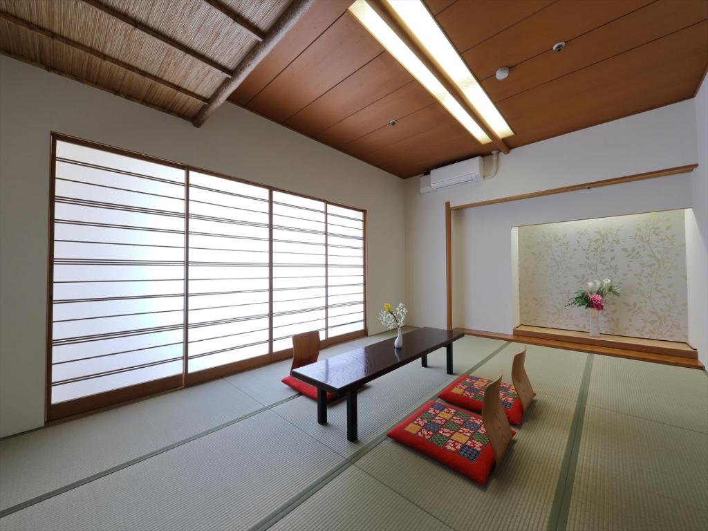 Posezení v ubytování Garden hotel Shiunkaku Higashimatsuyama