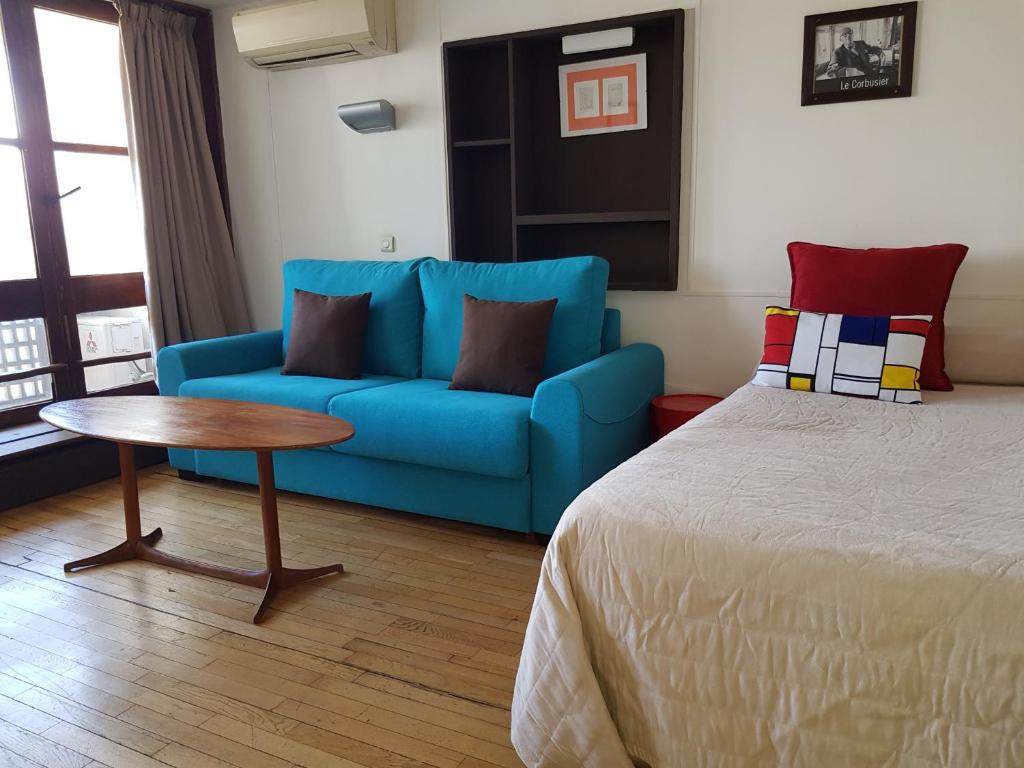 
Double Room with Balcony - Park View
