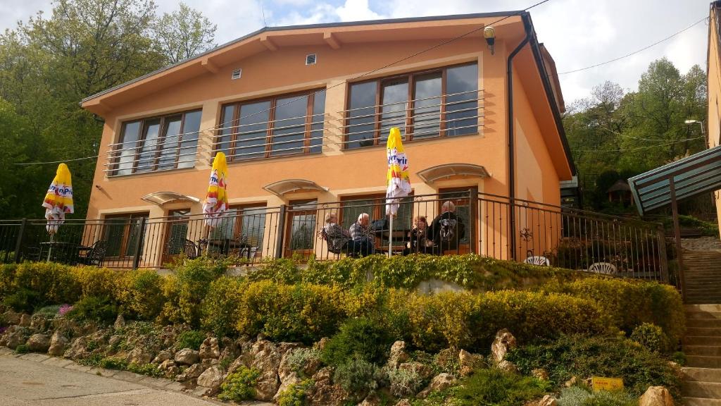Budova, kde se penzion nachází