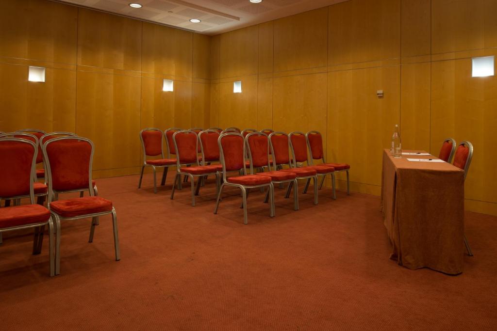 VIP Executive Entrecampos Hotel & Conference - Resim 21