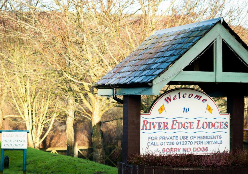 Certifikát, hodnocení, plakát nebo jiný dokument vystavený v ubytování River Edge Lodges