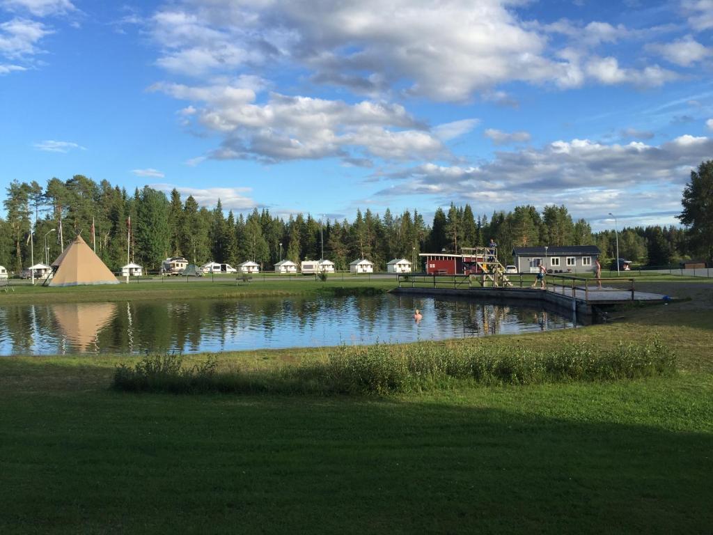 Route camping. Дом Боргваттнет в Швеции.