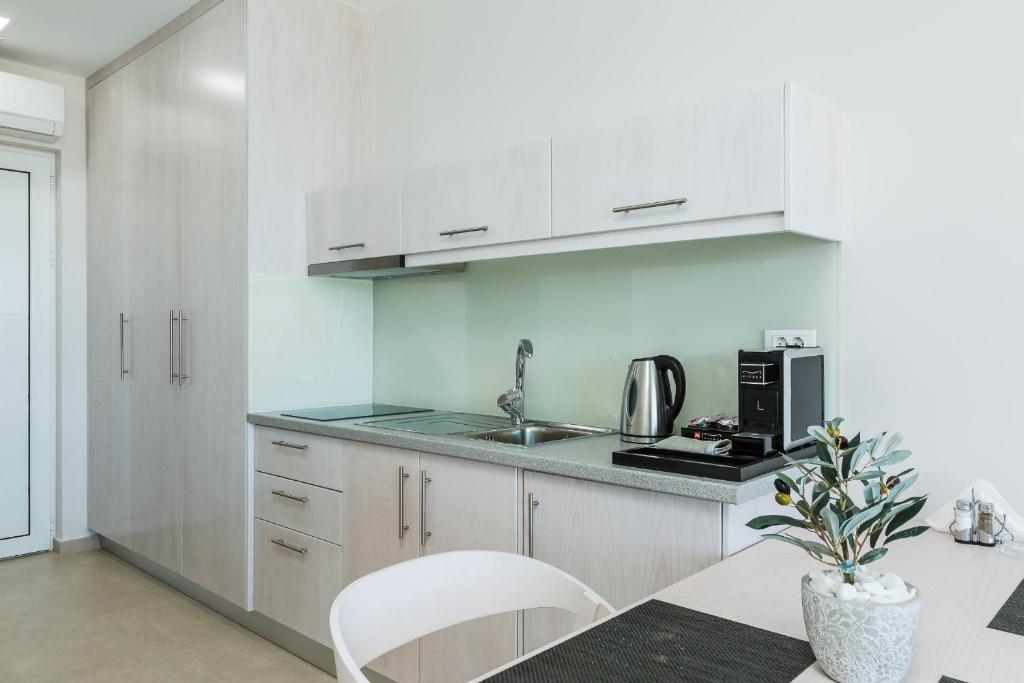 Sun and Sea Plus Resort - 6