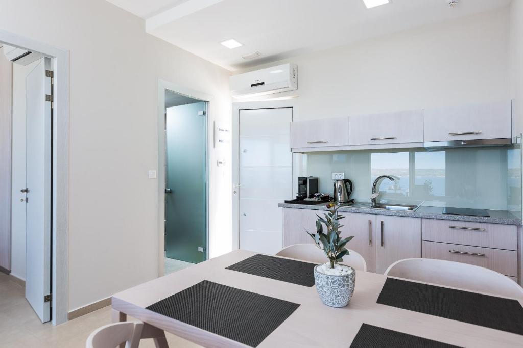 Sun and Sea Plus Resort - 17