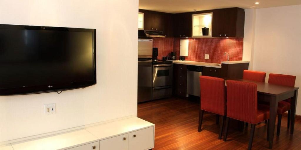 Kuchyň nebo kuchyňský kout v ubytování Hotel Classique
