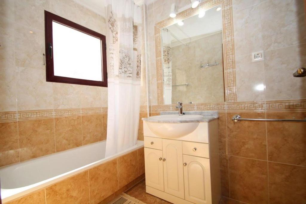 Koupelna v ubytování Orihuela Costa Costamarina Cabo Roig Apartamentos TIKASA