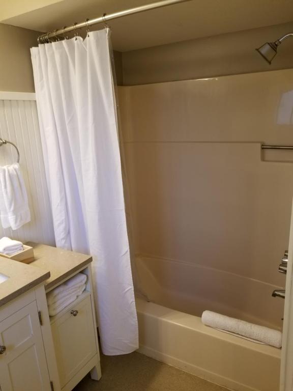 China Creek Cottages - Double Room