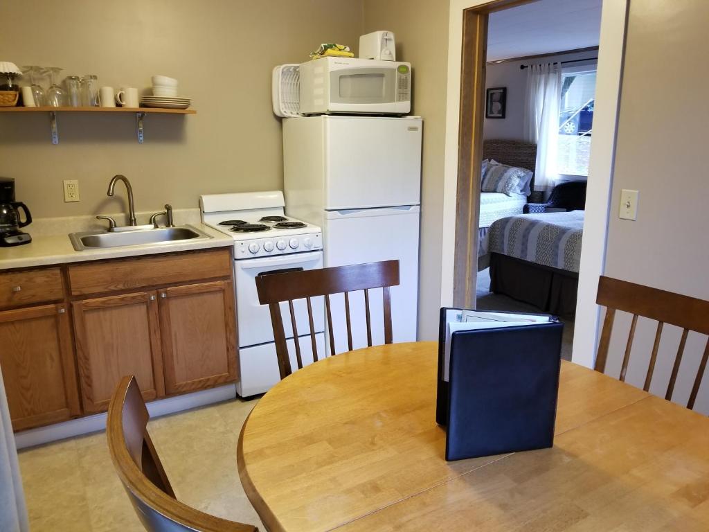 China Creek Cottages - Double Room