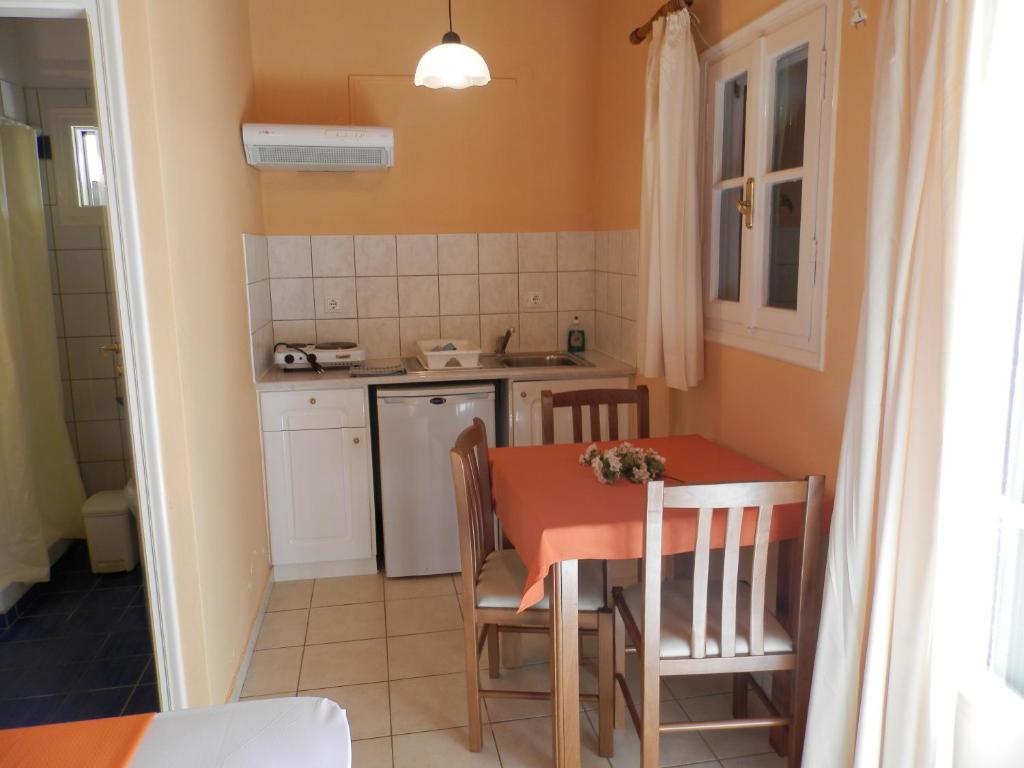 Kuchyň nebo kuchyňský kout v ubytování Green Villa
