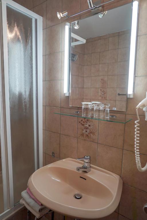 Koupelna v ubytování Gasthof Podobnik