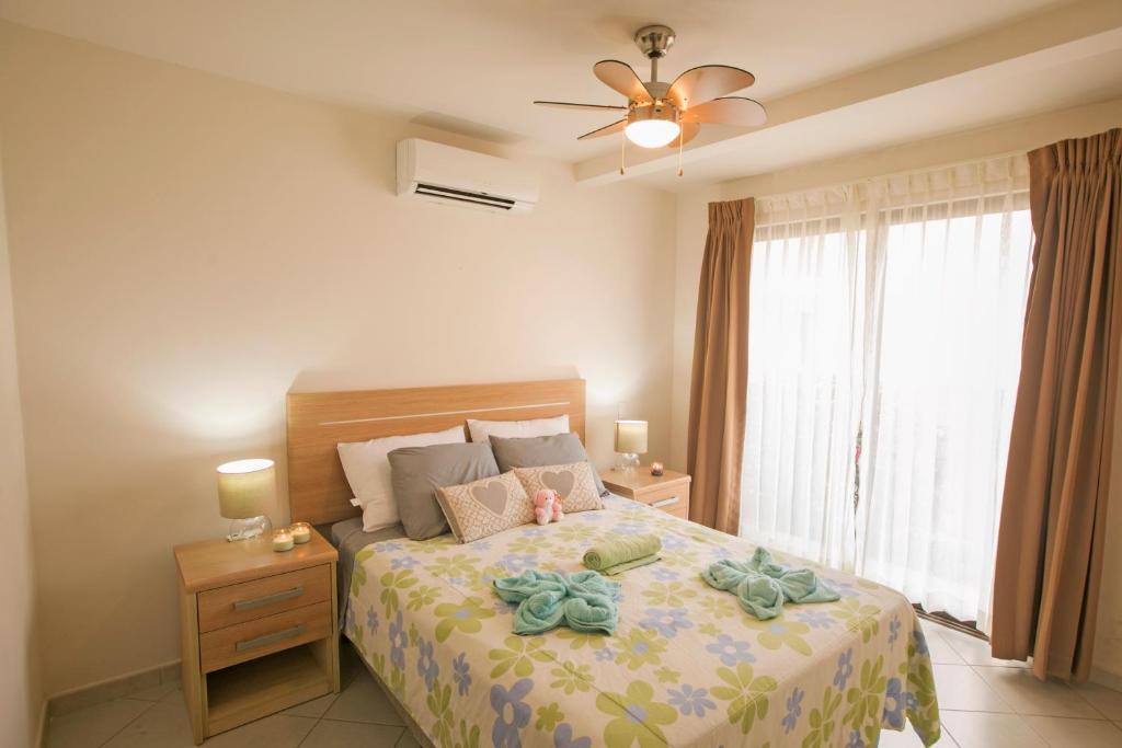 Cozy, Family Condo - Walk Your Dog to the Beach