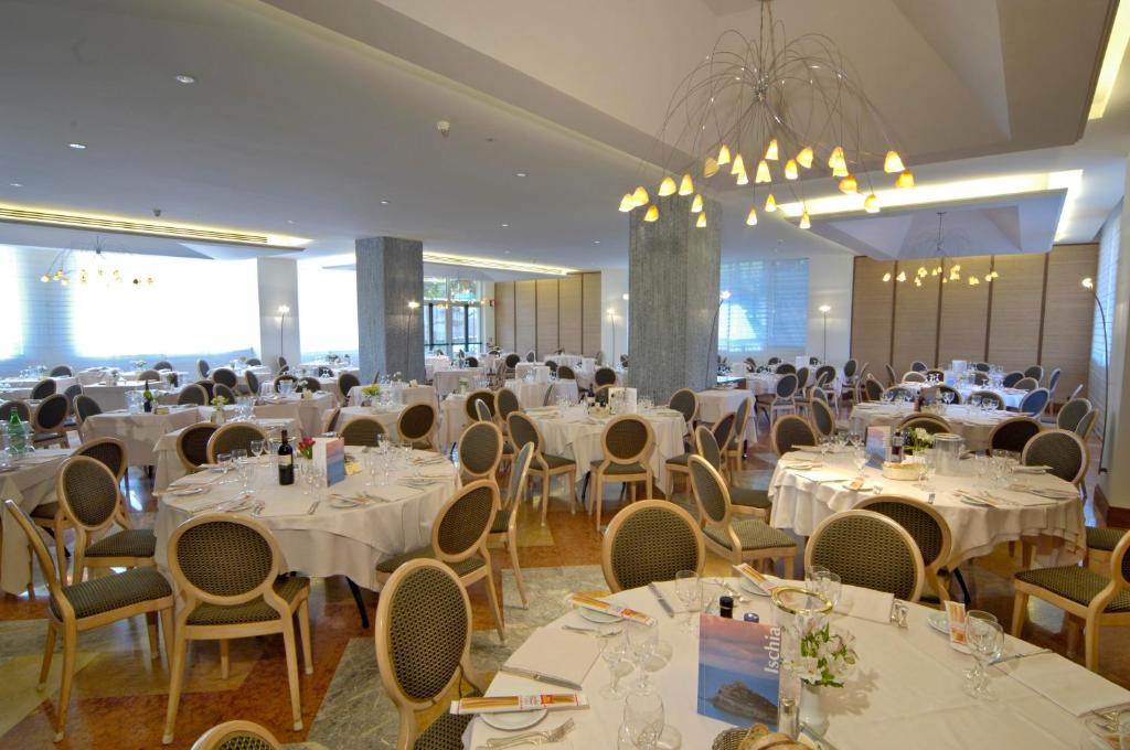 Restaurace v ubytování Grand Hotel Delle Terme Re Ferdinando
