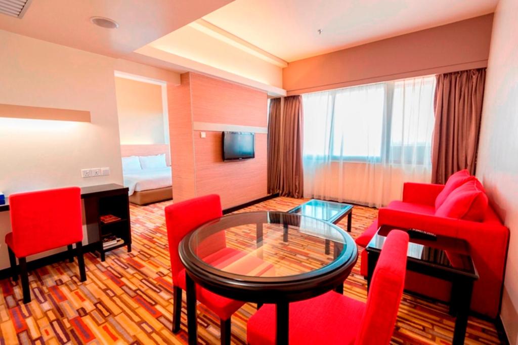 TV a/nebo společenská místnost v ubytování Harbour View Hotel