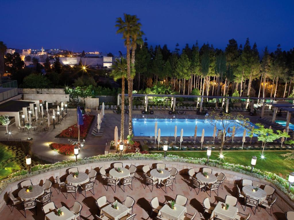 Bazén v ubytování King David Hotel Jerusalem nebo v jeho okolí