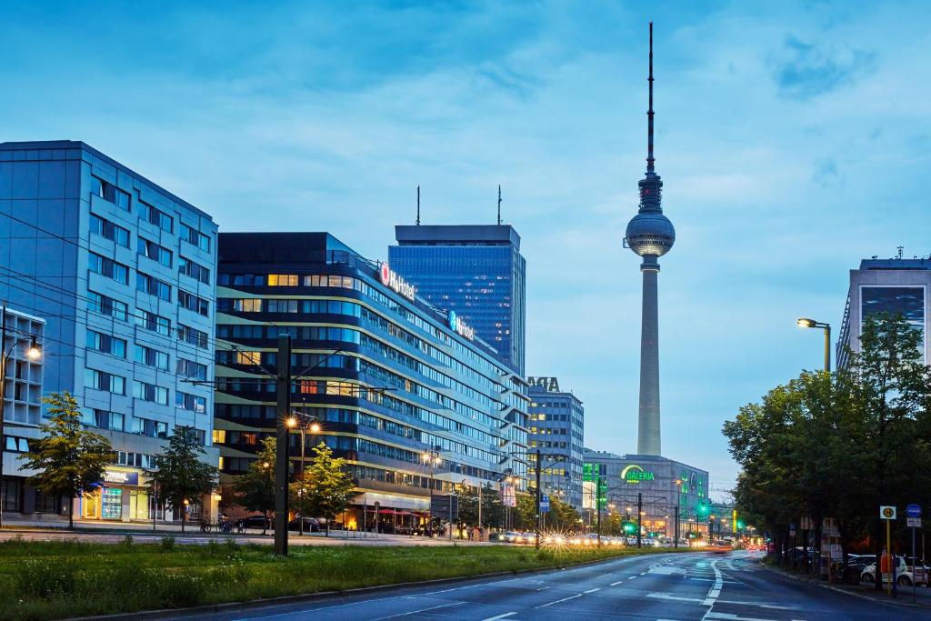 Nespecifikovaný výhled na destinaci Berlín nebo výhled na město při pohledu z hotelu