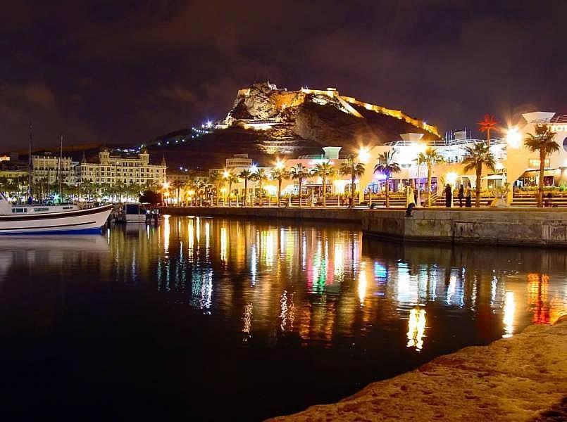 BEACH, CITY CENTER AND ENTERTAINMENT, Alicante – Bijgewerkte ...