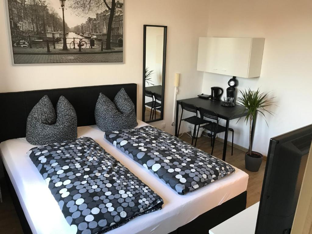 Citywohnungen Halle an der Saale - Double Room 3rd Floor