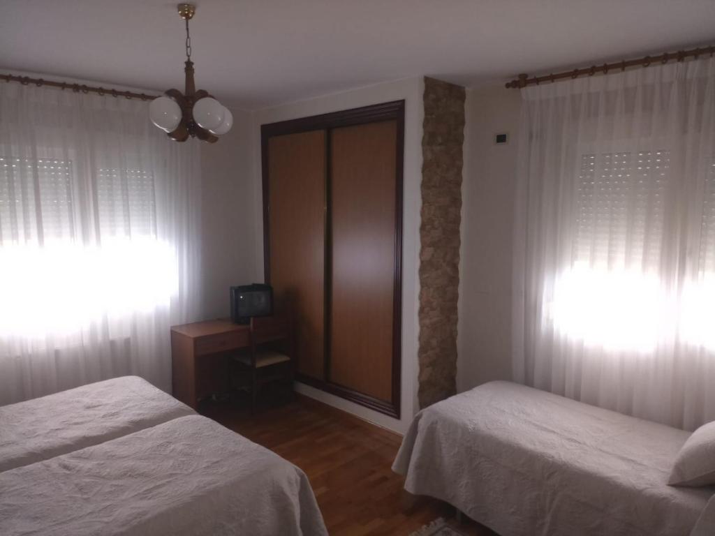 Arume - Family Room