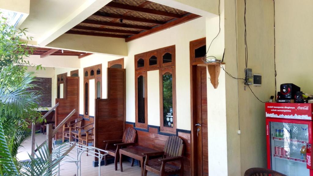 Φωτογραφία από το άλμπουμ του gery watukarung surfcamp σε Pacitan