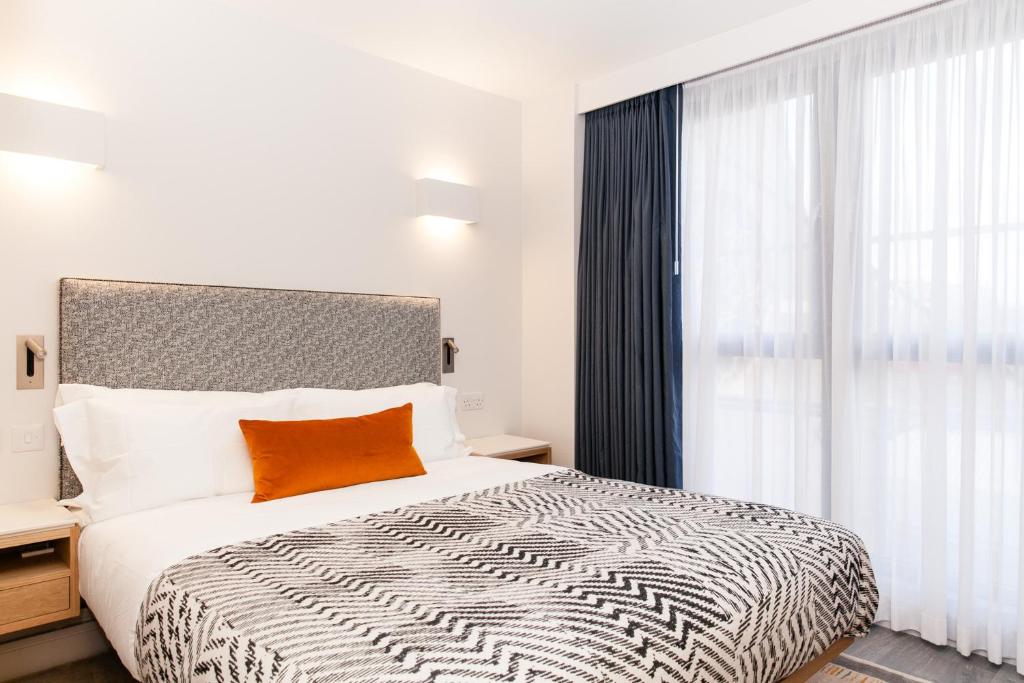 Rockwell East-Tower Bridge - Resim 36