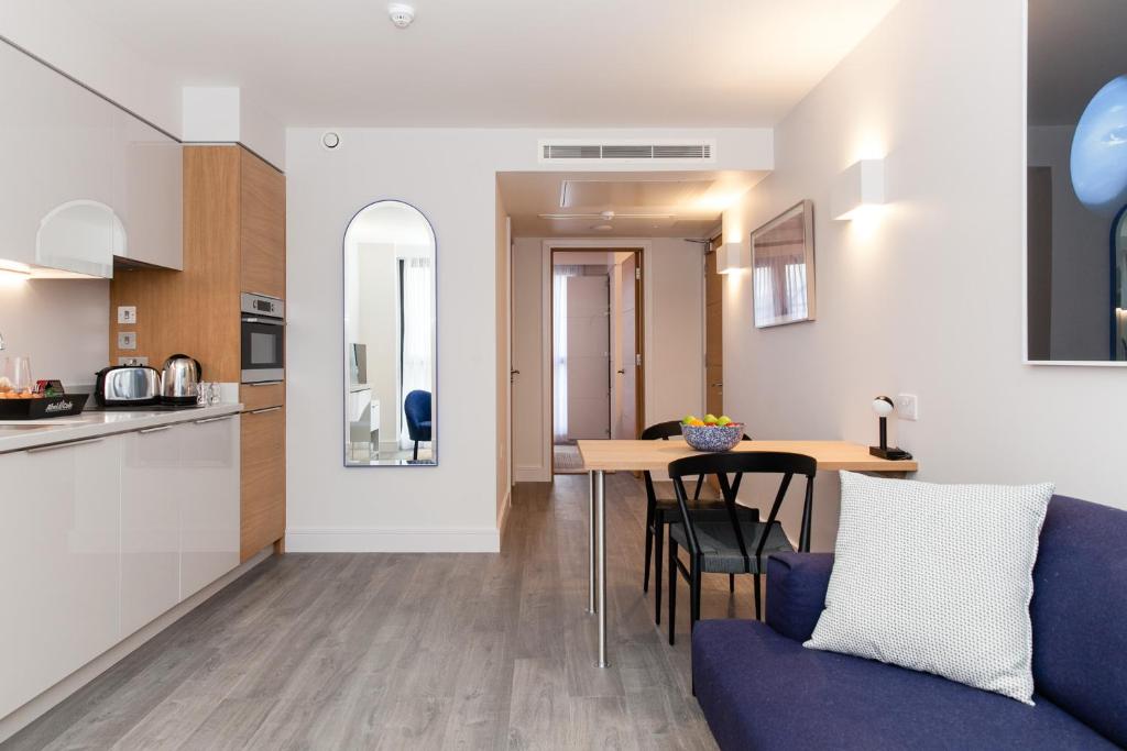 Rockwell East-Tower Bridge - Resim 40