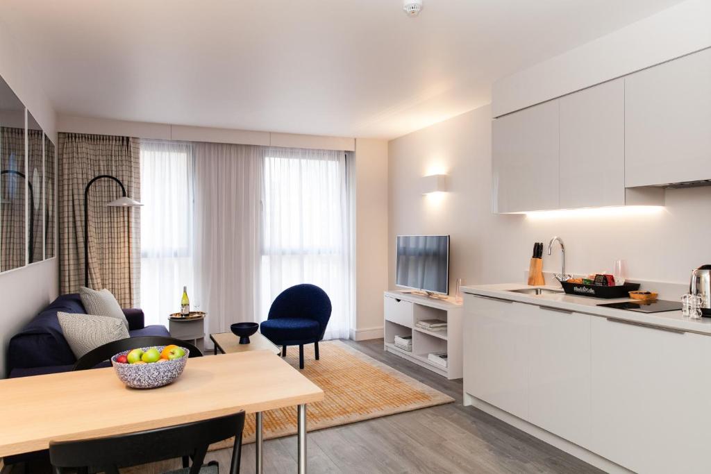 Rockwell East-Tower Bridge - Resim 27