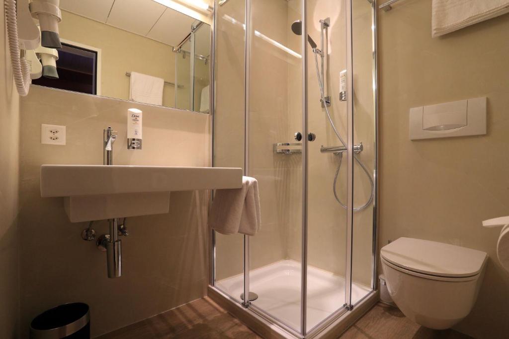 Koupelna v ubytování Hotel Elvezia Ascona
