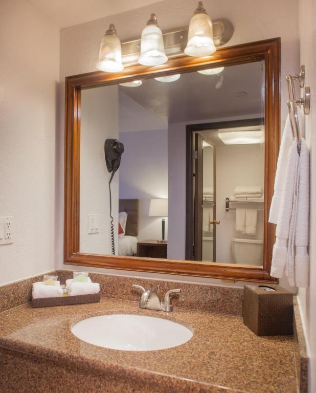 Grand Canyon Plaza Hotel-South Rim photo