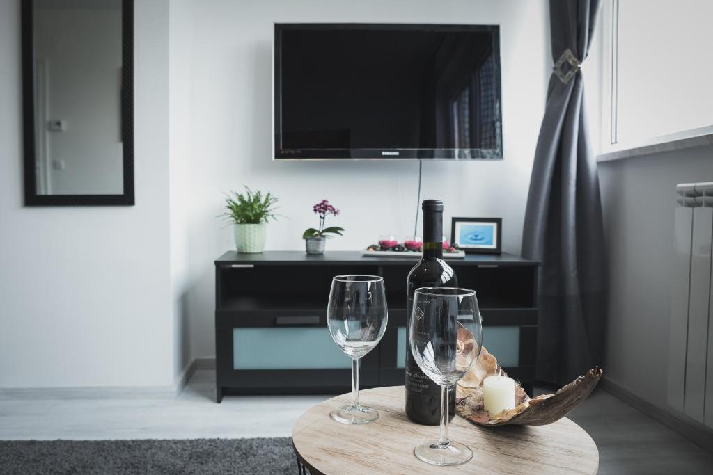 Telewizja i/lub zestaw kina domowego w obiekcie Drop (in) Apartment