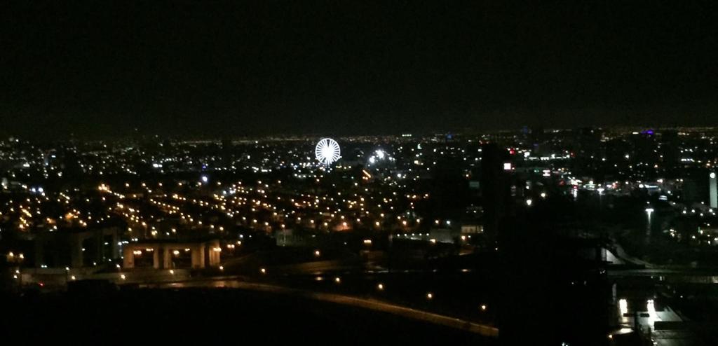 Vista generica su Puebla o vista sulla città dall'interno dell'affittacamere