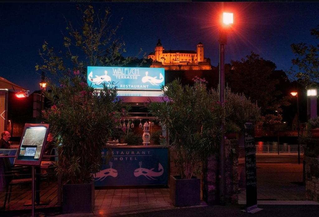 Večerní zábavní program pro hosty v ubytování Hotel & Restaurant Walfisch