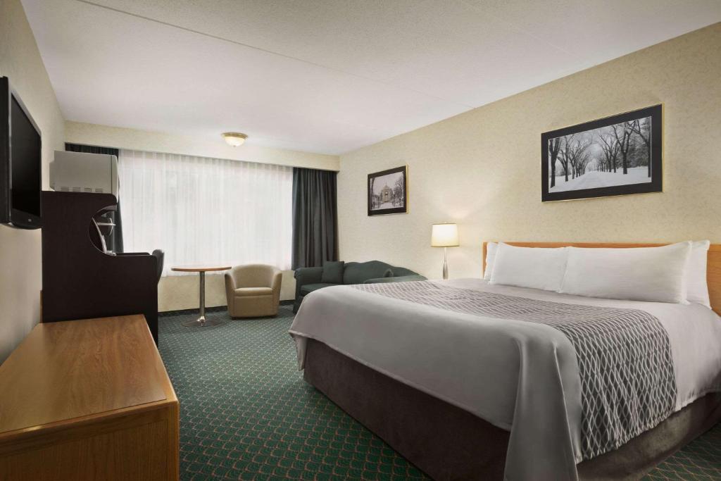 Travelodge by Wyndham Winnipeg East - Resim 39