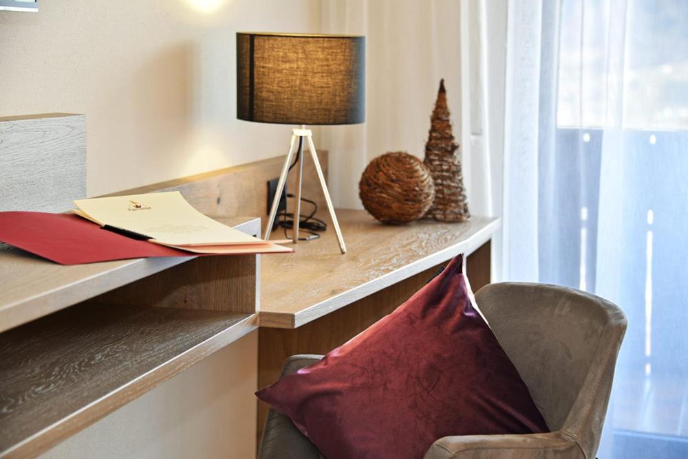 TV a/nebo společenská místnost v ubytování Hotel Klarnerhof