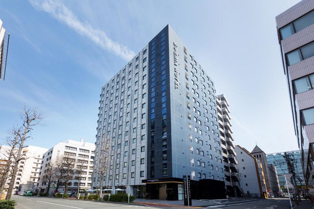 福岡市にあるエスペリアホテル博多の高層ビル
