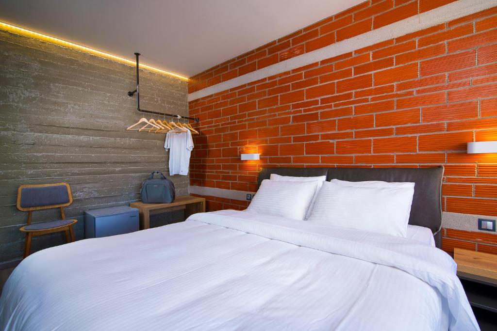 Urban Donkey - Double Más Habitación