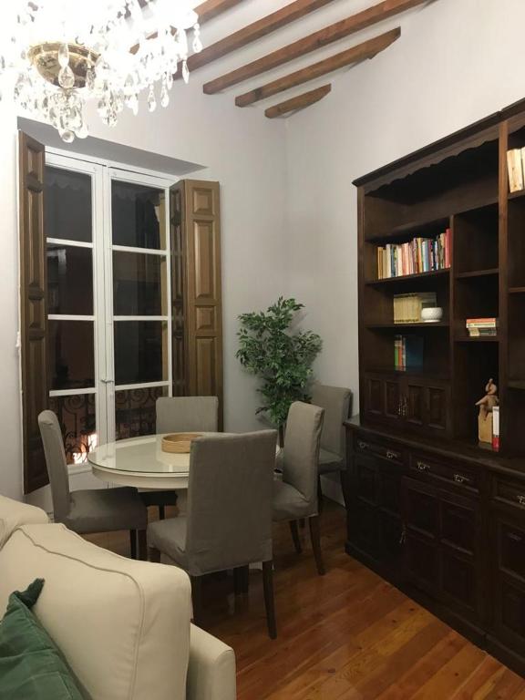 Posedenie v ubytovaní Casa Condal de Reyna