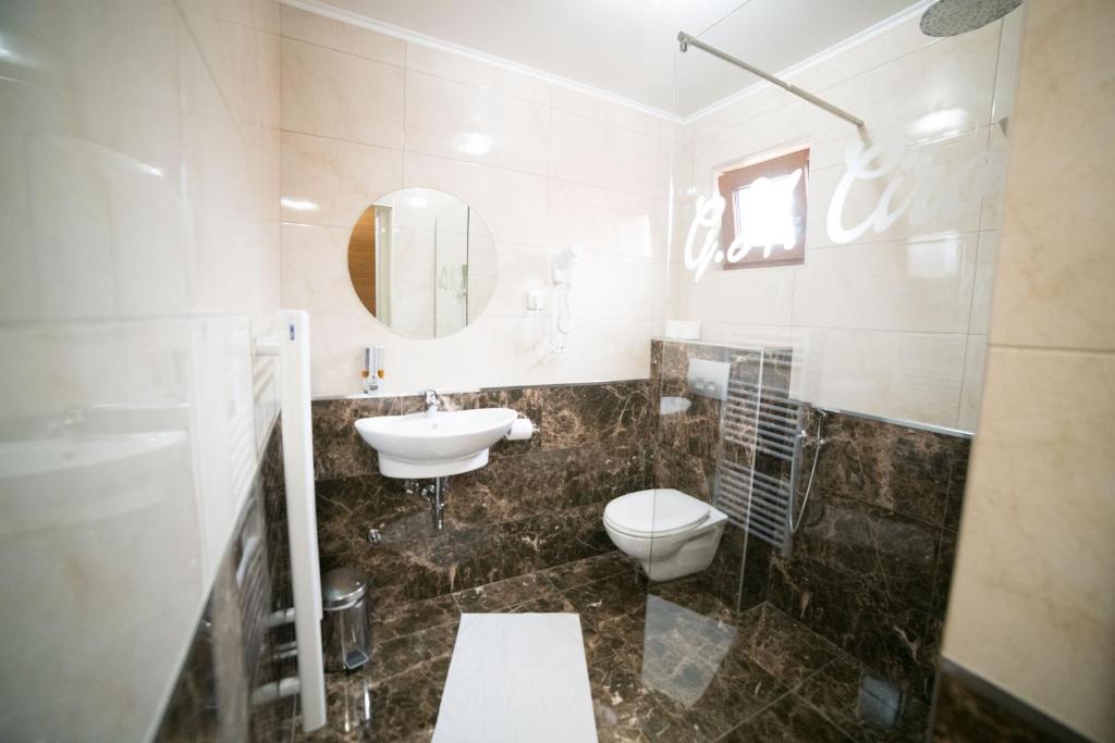 Vannituba majutusasutuses Guest House Ćiro