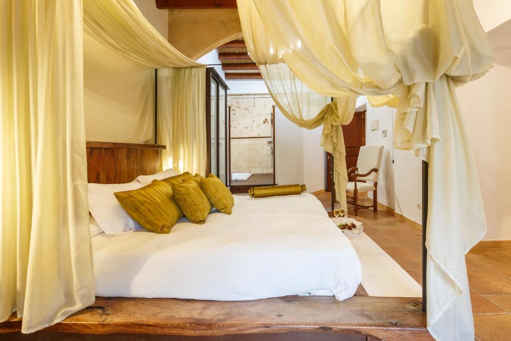 Can Joan Capo - Adults Only - 9