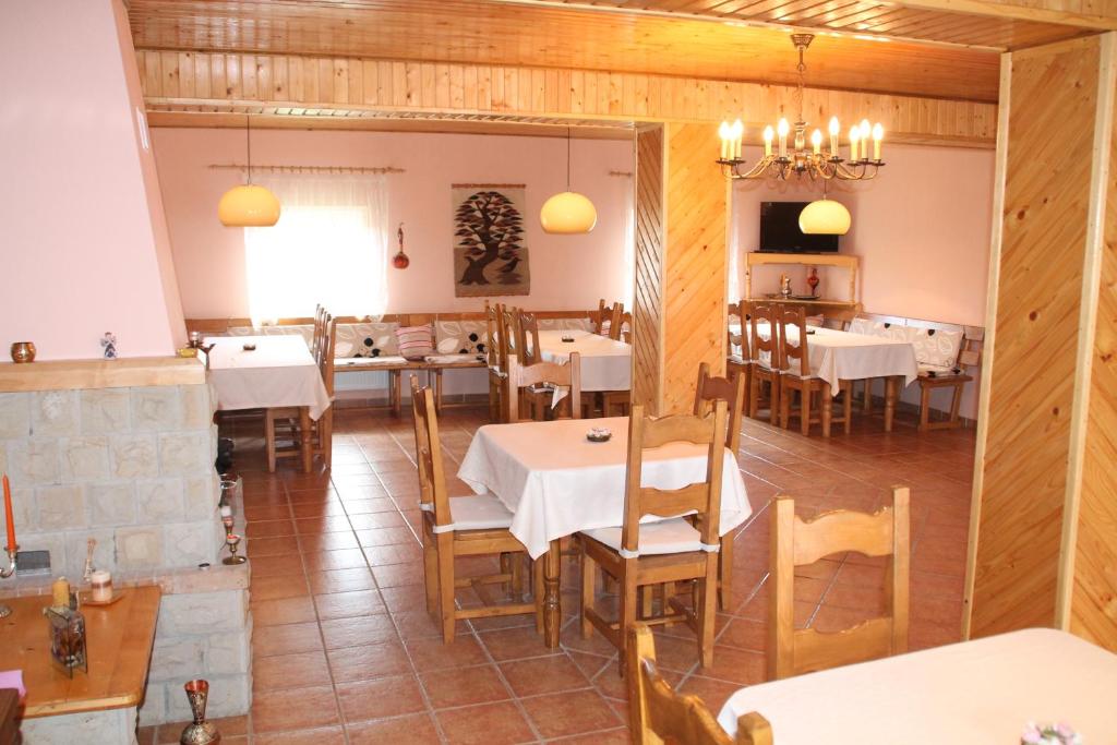 Restaurace v ubytování Pensiunea Alexandra