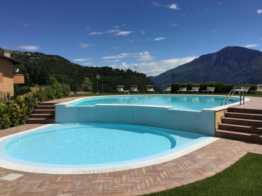 Bazén v ubytování Stella D'Oro - Hotel & Apartments nebo v jeho okolí